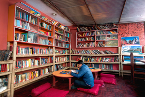 Hotel Thamel Lily Library