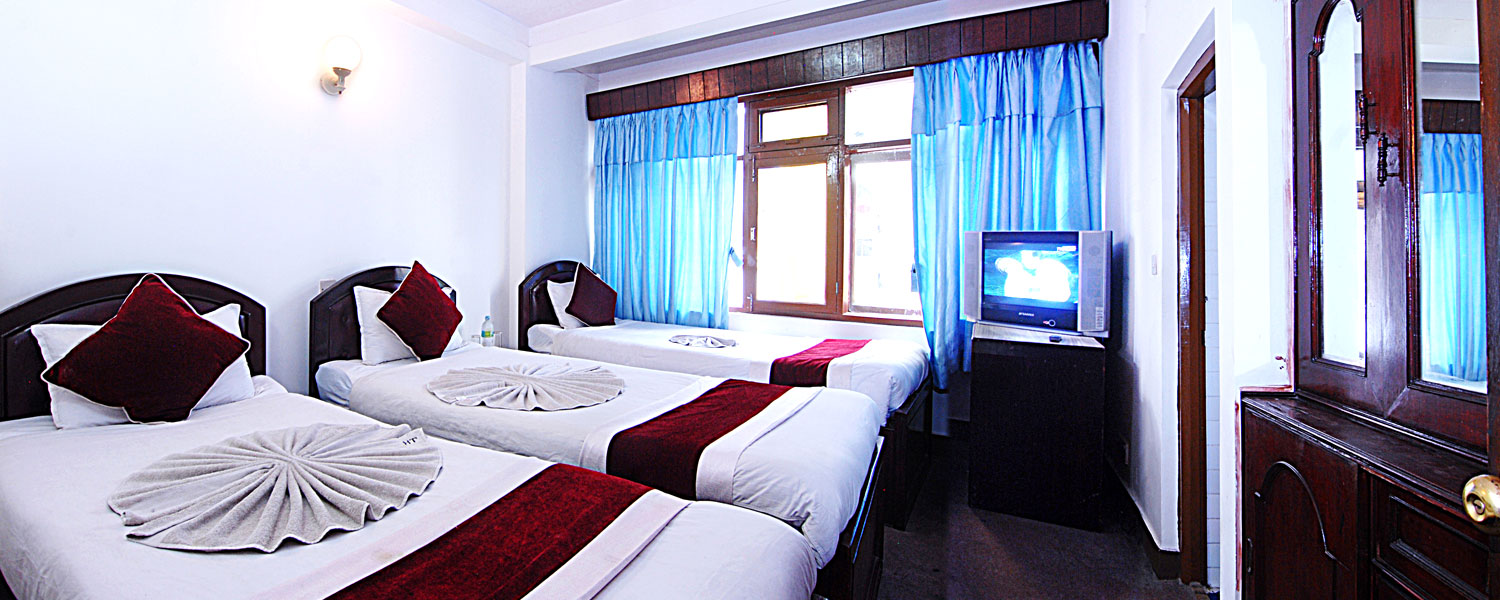 Hotel Lily - Triple Bed Room